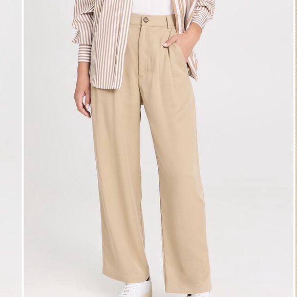 Reformation Mason Cropped Pants in Light Beige - Picture 1 of 8